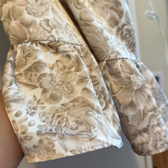 HEARTLOOM Floral Maxi Dress - Picture 9 of 9